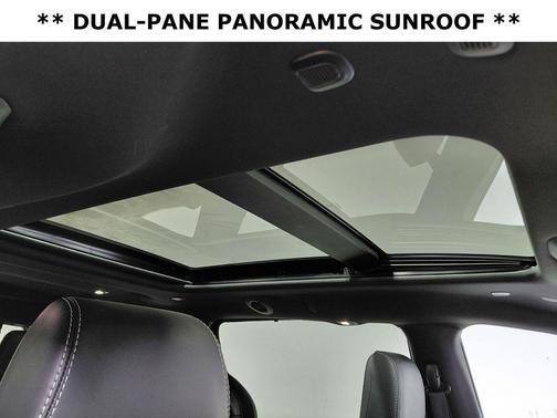 Fathom Blue Pearlcoat 2025 Chrysler Pacifica Limited