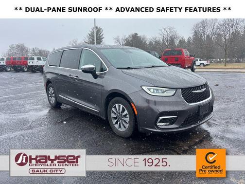 2023 Chrysler Pacifica Hybrid Limited