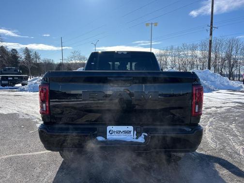 2026 RAM 2500 Big Horn Crew Cab 4x4 6'4' Box