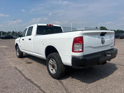 2021 RAM 3500 Tradesman Crew Cab 4x4 8' Box
