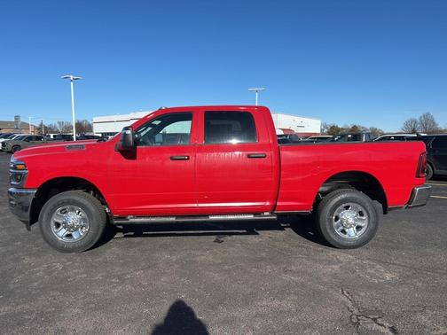 2026 RAM 2500 Tradesman Crew Cab 4x4 6'4' Box