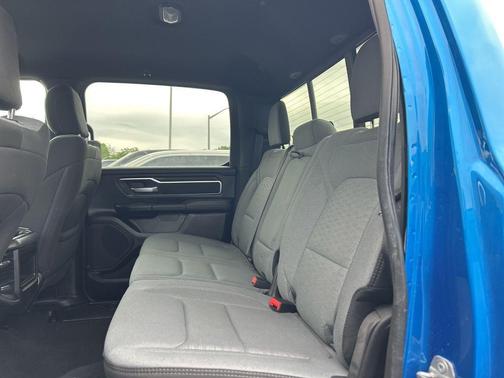 Hydro Blue Pearlcoat 2025 RAM 1500 Big Horn/Lone Star