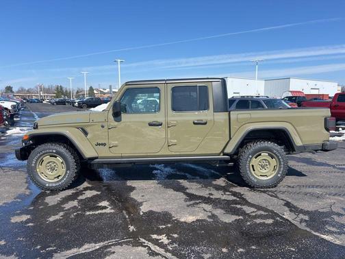 41 2026 Jeep Gladiator Willys 41 4x4