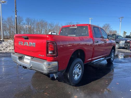 2026 RAM 2500 Tradesman Crew Cab 4x4 6'4' Box