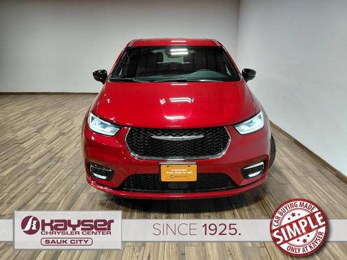 2025 Chrysler Pacifica L