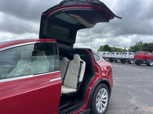 Red Multi-Coat 2021 Tesla Model X Long Range Dual Motor All-Wheel Drive