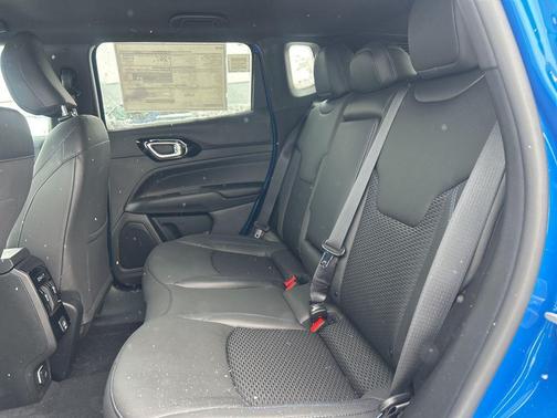 Hydro Blue Pearlcoat 2026 Jeep Compass Latitude