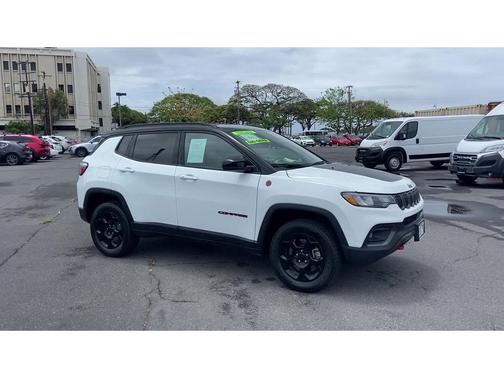 2023 Jeep Compass Trailhawk