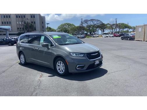 2022 Chrysler Pacifica Touring-L
