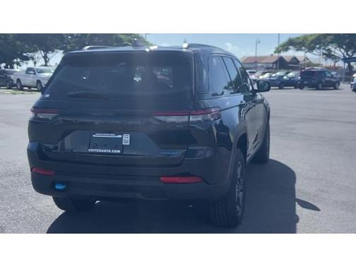2025 Jeep Grand Cherokee 4xe Trailhawk