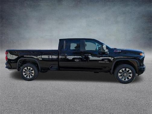2025 Chevrolet Silverado 2500 Custom