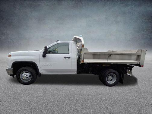Summit White 2026 Chevrolet Silverado 3500 WT
