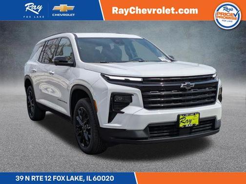 Summit White 2026 Chevrolet Traverse LT SUV