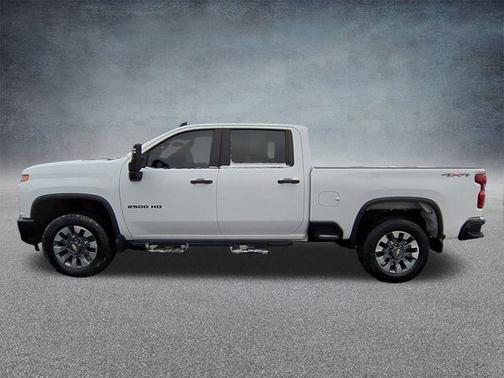 2022 Chevrolet Silverado 2500 Custom