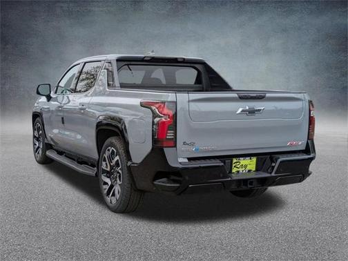 2025 Chevrolet Silverado EV RST