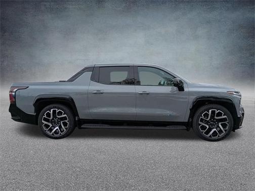 2025 Chevrolet Silverado EV RST