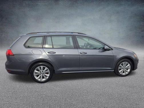 Platinum Gray Metallic 2017 Volkswagen Golf SportWagen TSI S