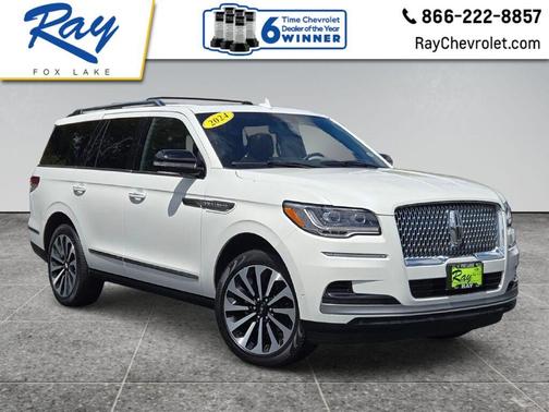 White Metallic 2024 Lincoln Navigator Reserve
