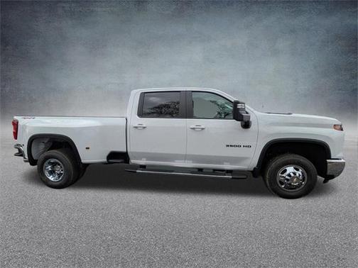 2026 Chevrolet Silverado 3500 LT
