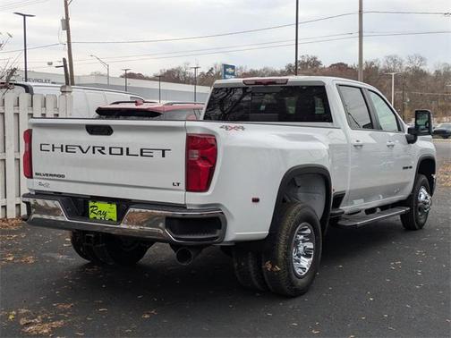 2026 Chevrolet Silverado 3500 LT