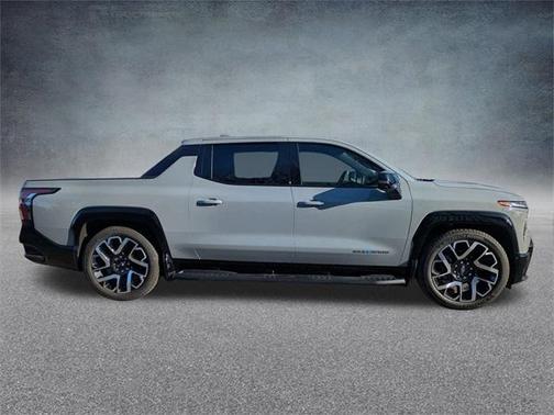 2025 Chevrolet Silverado EV RST