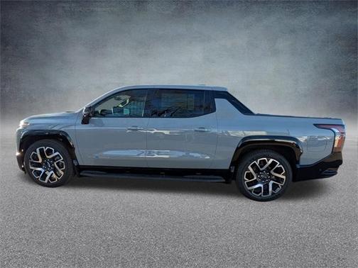 2025 Chevrolet Silverado EV RST