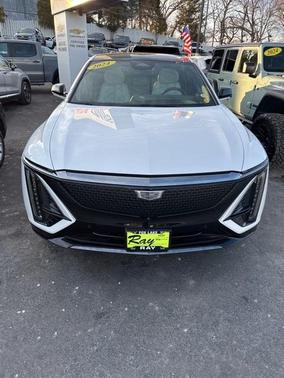 2024 Cadillac LYRIQ Sport