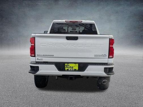 Summit White 2026 Chevrolet Silverado 3500 High Country