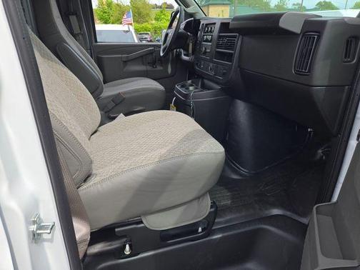 Summit White 2026 Chevrolet Express 2500 Work Van