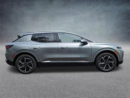 2025 Chevrolet Equinox EV LT 2