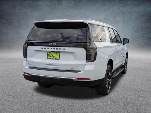 2026 Chevrolet Suburban LT