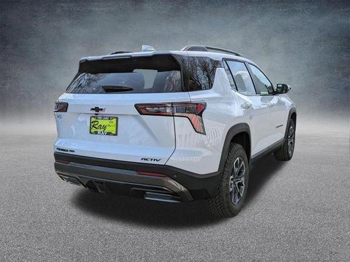 Polar White 2026 Chevrolet Equinox ACTIV