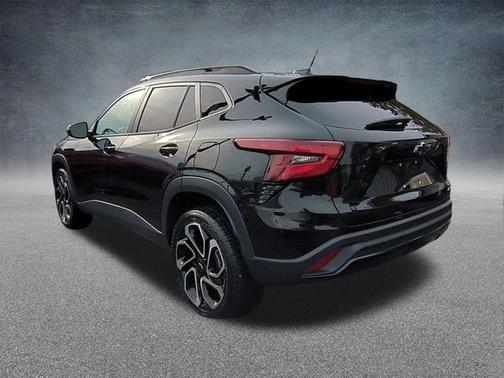 Black Metallic 2024 Chevrolet Trax 2RS