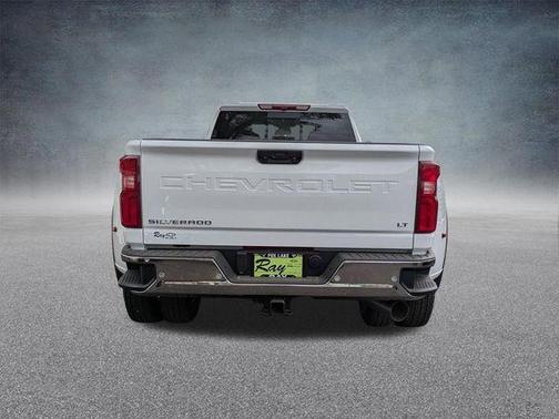 Summit White 2026 Chevrolet Silverado 3500 LT