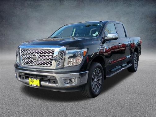 2017 Nissan Titan SL