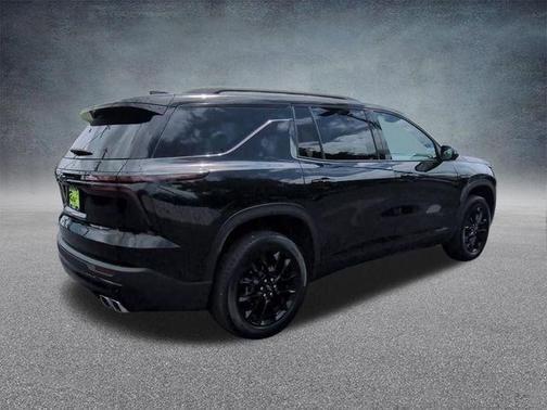 Black Metallic 2024 Chevrolet Traverse LT