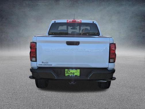 Summit White 2026 Chevrolet Colorado WT