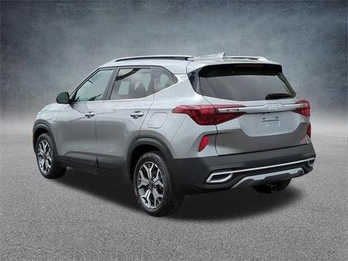 2022 Kia Seltos EX