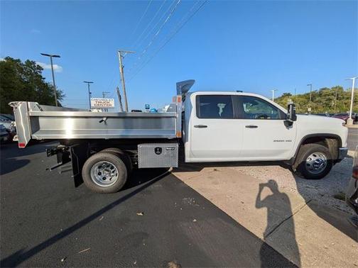 2025 Chevrolet Silverado 3500 WT