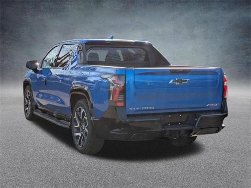 2025 Chevrolet Silverado EV RST