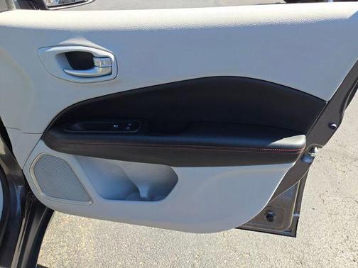 Granite Crystal Clearcoat Metallic 2018 Jeep Compass Limited