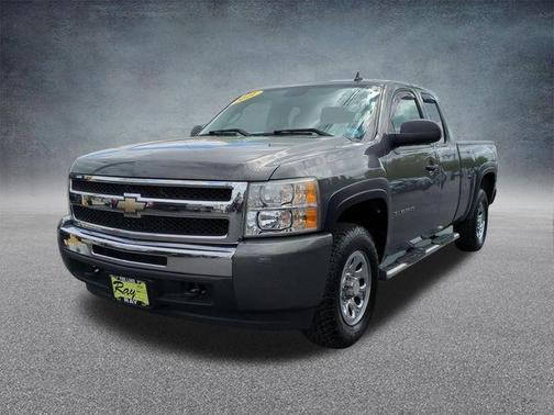 Green Metallic 2011 Chevrolet Silverado 1500 LS