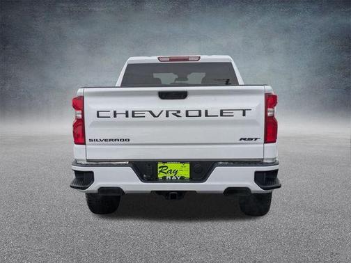 Summit White 2026 Chevrolet Silverado 1500 RST