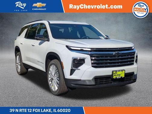 Summit White 2026 Chevrolet Traverse LT