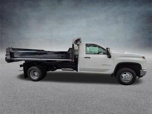 2025 Chevrolet Silverado 3500 WT