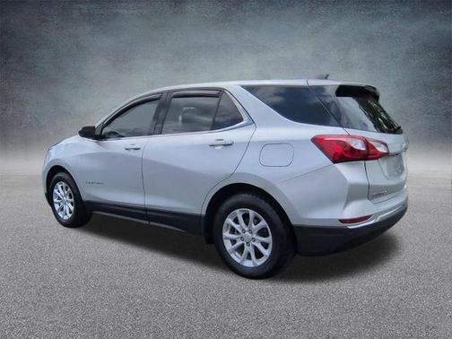 Silver Ice Metallic 2020 Chevrolet Equinox 2LT