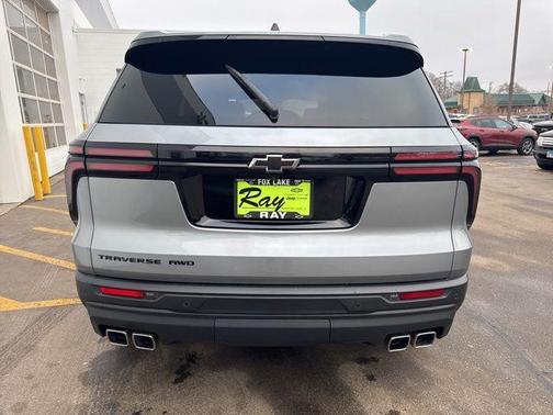 2024 Chevrolet Traverse LS
