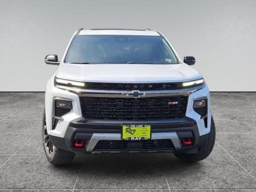 Polar White 2026 Chevrolet Traverse Z71