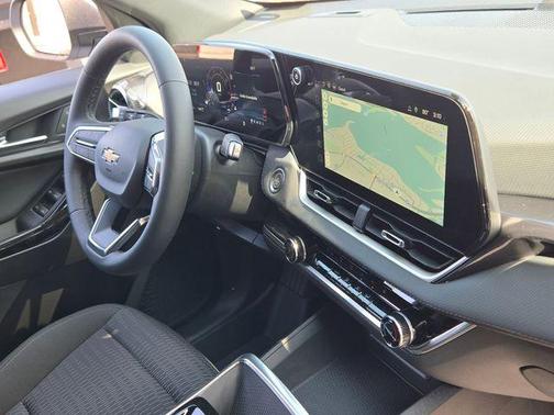 Summit White 2026 Chevrolet Equinox LT