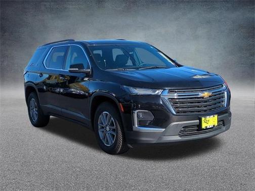 2022 Chevrolet Traverse LT Leather